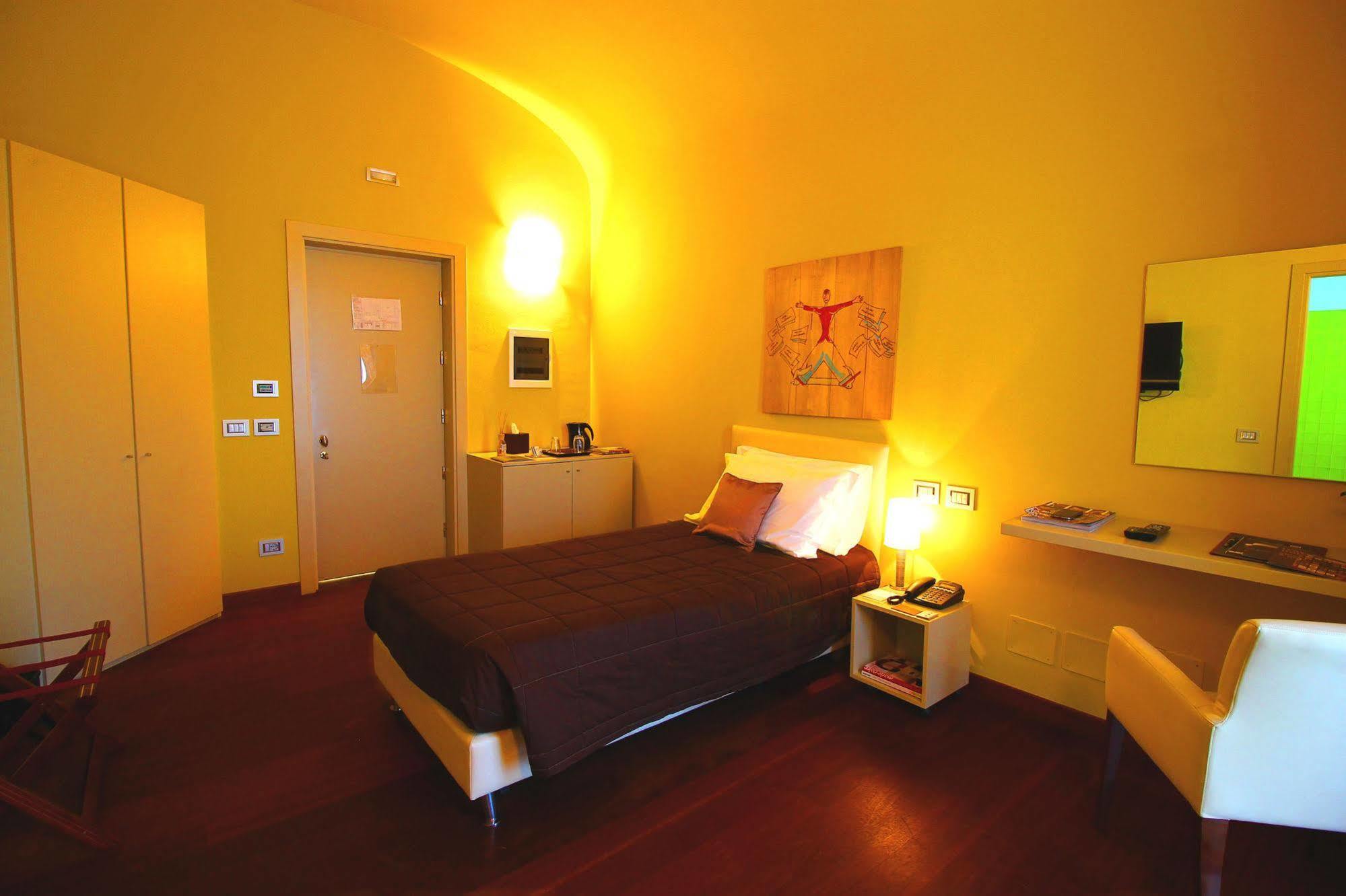La Fermata Resort Alessandria Eksteriør billede
