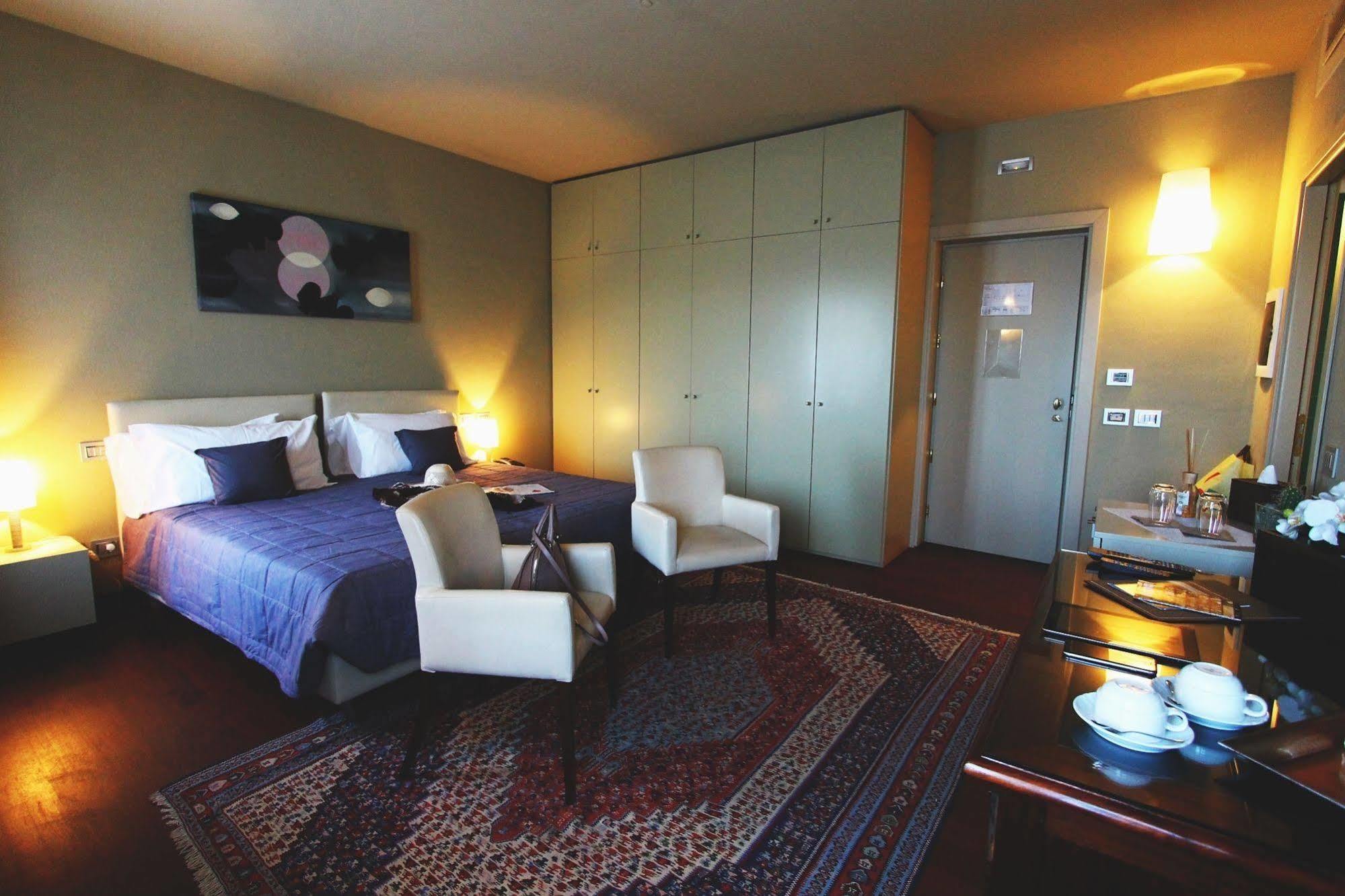 La Fermata Resort Alessandria Eksteriør billede